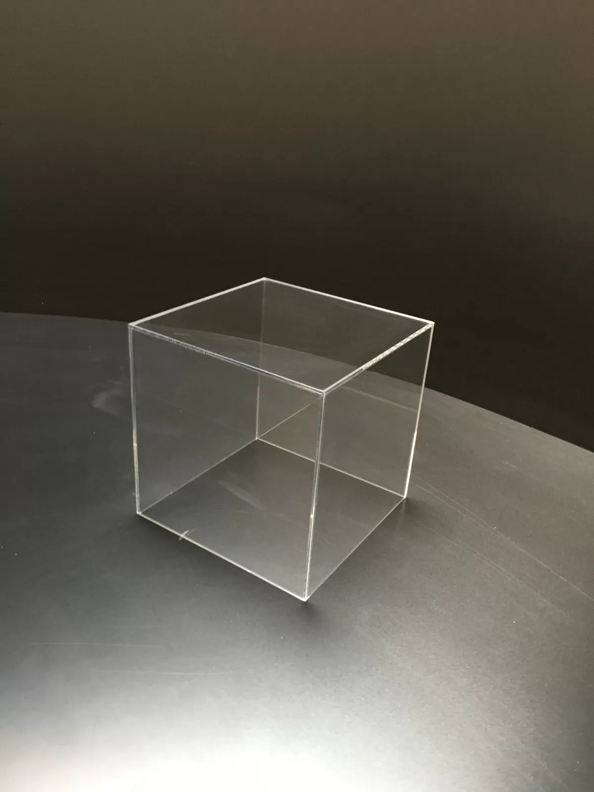 CAPOT 5 FACES 200X 200 X 200 EP4